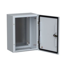 Щит распределительный навесной IEK Titan 5 ЩМП-40.30.20 металлический IP66 400х300х200 мм с монтажной панелью (TI5-10-N-040-030-020-66)