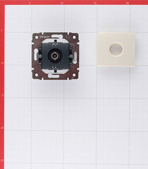 Розетка телевизионная Legrand Valena встраиваемая слоновая кость (695617) - фото 5