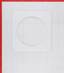 Накладка для круглых воздуховодов настенная Era пластиковая 170х170 мм d130 мм - фото 3