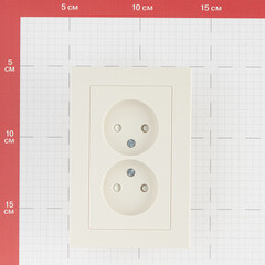 Розетка Systeme Electric AtlasDesign встраиваемая бежевая со шторками (ATN000222) - фото 4