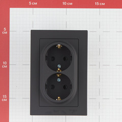 Розетка Systeme Electric AtlasDesign встраиваемая карбон со шторками (ATN001026) - фото 2