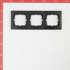 Рамка Lezard Karina трехместная черный бархат (707-4200-148) - фото 3