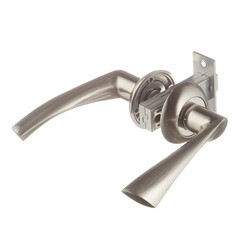 Комплект фурнитуры для двери Corsa Deco Willow с защелкой и петлями круглая розетка матовый никель - фото 4