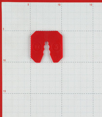 Компенсатор пластиковый для цокольных профилей 3 мм (100 шт.) - фото 3