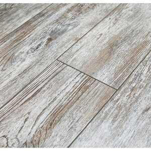 Ламинат Ideal Form 33 класс дуб мане с фаской 2,15 кв.м 8 мм