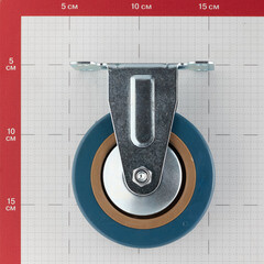 Опора колесная неповоротная пластик/резина на площадке 100 мм серая (1 шт.) - фото 2