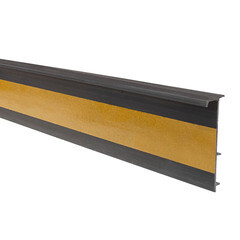 Плинтус ПВХ Salag 50 мм темно-серый 2500 мм под ковролин - фото 2