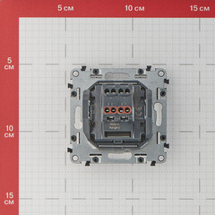 Переключатель Legrand Valena Life одноклавишный встраиваемый белый (752407) - фото 3