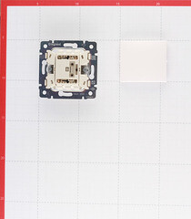 Переключатель Legrand Valena одноклавишный встраиваемый белый перекрестный (694263) - фото 5