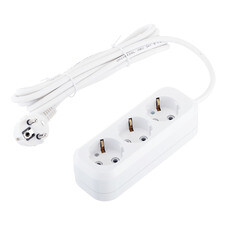 Удлинитель UNIVersal 3 розетки 3 м ПВС 3х1 кв.мм 13 А 2,9 кВт белый (9631977)