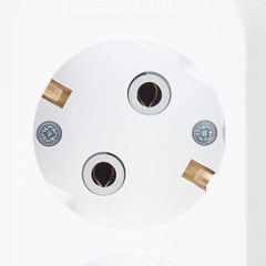 Удлинитель UNIVersal 3 розетки 3 м ПВС 3х1 кв.мм 13 А 2,9 кВт белый (9631977) - фото 3