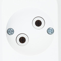 Удлинитель Makel 3 розетки 2 м ПВС 2х0,75 кв.мм 10 А 2,2 кВт белый (MGP122) - фото 2