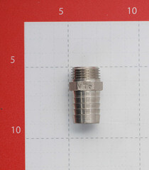 Штуцер Valtec для присоединения шланга 1/2 НР(ш) х 20 мм латунный (VTr.650.N.0420) - фото 2