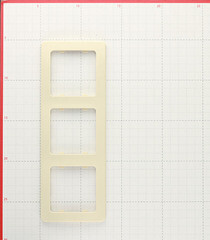 Рамка Hegel Master трехместная слоновая кость (Р403-01) - фото 3