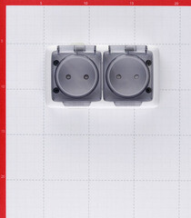 Розетка Hegel Alfa накладная белая со шторками с крышкой (РА16-242) - фото 3