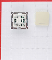 Выключатель Hegel Master одноклавишный встраиваемый слоновая кость с самовозвратом и подсветкой (ВС10-432-01) - фото 3