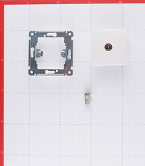 Розетка телевизионная Hegel Master встраиваемая белая (РСТВ-401) - фото 3