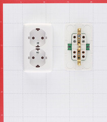 Розетка Hegel Alfa накладная белая с изолирующей пластиной (РА16-153) - фото 3