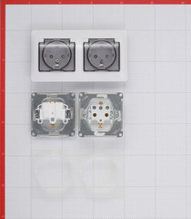 Розетка Systeme Electric Glossa встраиваемая белая со шторками с крышкой (GSL000147) - фото 3