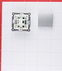 Выключатель Hegel Master одноклавишный встраиваемый серебро с самовозвратом с подсветкой (ВС10-432-06) - фото 2