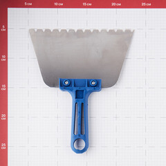 Шпатель для клея зубчатый Дельта 180 мм В11 нержавеющая сталь с пластиковой ручкой (10870-В11) - фото 2