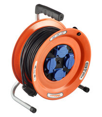 Удлинитель UNIVersal с заземлением 30 м на катушке 3,5 кВт 4 розетки КГ 3х1,5 кв.мм IP44 - фото 1