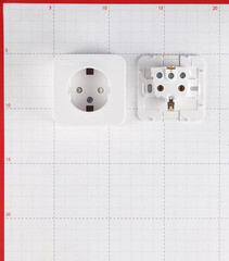 Розетка Systeme Electric Blanca накладная белая со шторками (BLNRA011111) - фото 3