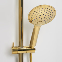 Душевая система WasserKraft Sauer 7100 с верхним душем с лейкой с изливом золото (A17101) - фото 3