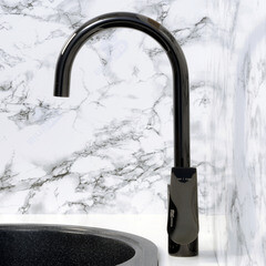 Смеситель для кухни WasserKraft Glan черный с высоким изливом однорычажный (6607) - фото 3