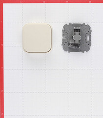 Выключатель Legrand Quteo одноклавишный накладной слоновая кость (782230) - фото 4