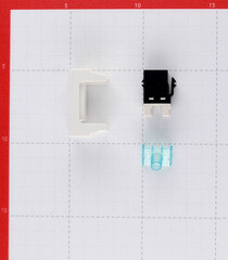 Розетка для кабель-канала компьютерная DKC Viva белая RJ45 1 модуль (45038) - фото 4