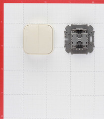 Выключатель Legrand Quteo двухклавишный накладной слоновая кость (782232) - фото 4