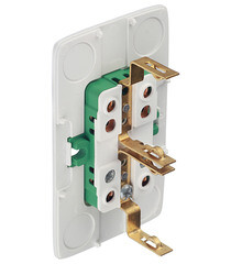 Розетка Hegel Alfa накладная слоновая кость тонкая со шторками (РА16-184-01) - фото 4