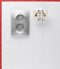 Розетка Systeme Electric Blanca встраиваемая алюминий (BLNRS000023) - фото 4