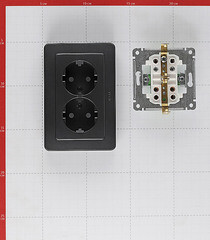 Розетка Hegel Master встраиваемая черная (РС16-351-08) - фото 3