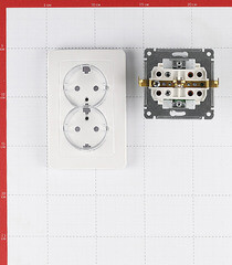 Розетка Hegel Master встраиваемая белая (РС16-381) - фото 2