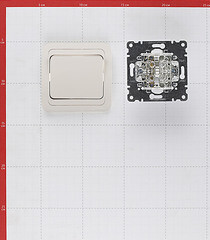 Выключатель Makel Mimoza одноклавишный встраиваемый бежевый (25001) - фото 2