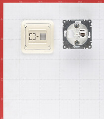 Розетка компьютерная Makel Mimoza встраиваемая бежевая RJ45 (25035) - фото 4