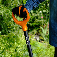 Лопата штыковая Plantic Terra стальная остроугольная садовая с металлическим черенком 900 мм (11005-01) - фото 2