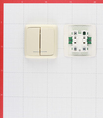 Выключатель Hegel Alfa двухклавишный накладной слоновая кость с подсветкой (ВА10-154-01) - фото 2