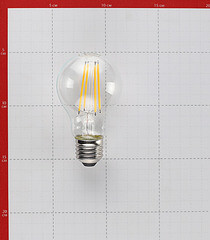 Лампа светодиодная филаментная Osram E27 2700К 5 Вт 600 Лм 220-230 В груша A60 прозрачная - фото 3