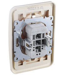 Розетка Makel Mimoza встраиваемая бежевая (25082) - фото 4