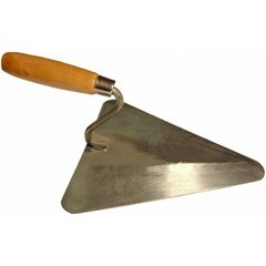 Кельма каменщика Треугольник деревянная рукоятка 200х150 мм