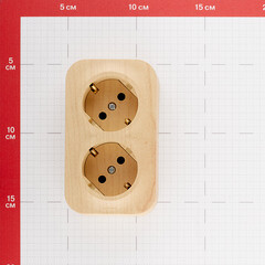 Розетка Legrand Quteo накладная дерево со шторками (782287) - фото 3