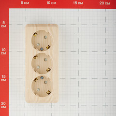 Розетка Systeme Electric Этюд накладная сосна со шторками (PA16-012D) - фото 3
