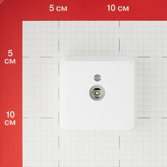Розетка телевизионная Systeme Electric Этюд накладная белая (TVA-002B) - фото 4