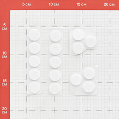 Подпятник фетровый d20 мм самоклеящийся белый (16 шт.) - фото 2