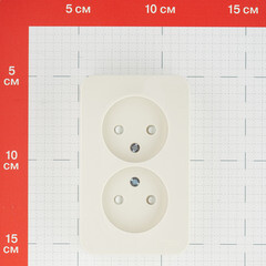 Розетка Systeme Electric Blanca накладная бежевая со шторками (BLNRA001217) - фото 3