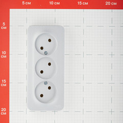 Розетка Systeme Electric Blanca накладная алюминий (BLNRA000313) - фото 3