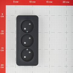 Розетка Systeme Electric Blanca накладная антрацит со шторками (BLNRA001316) - фото 4